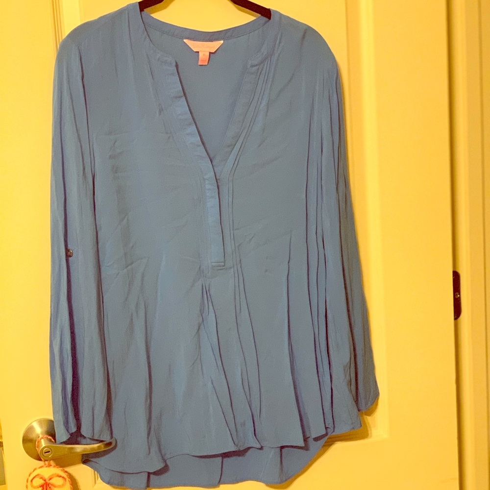 Size M NWOT/EEUC Blue Lilly Pulitzer Top